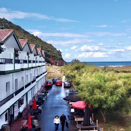 Hostal De Berria Hotel Santona Exterior photo